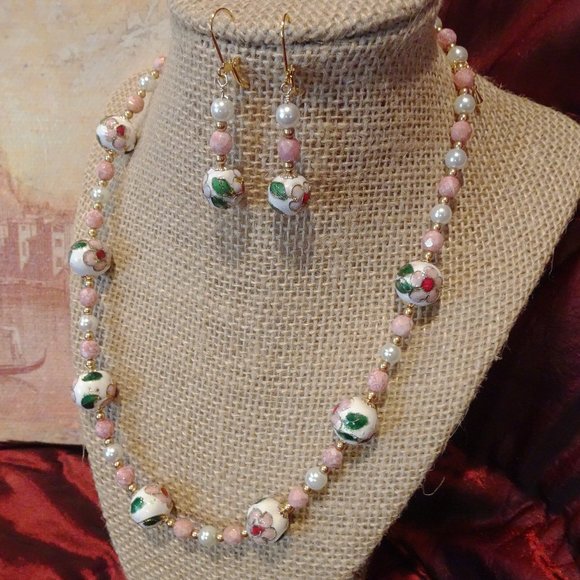 Hand-crafted artisanal necklace & earring set with Cloisonne floral beads - Picture 4 of 8